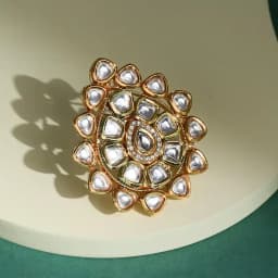 Chic Kundan Evening Ring 1