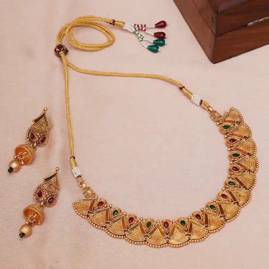 Splendid Choker with Matching Jhumkis