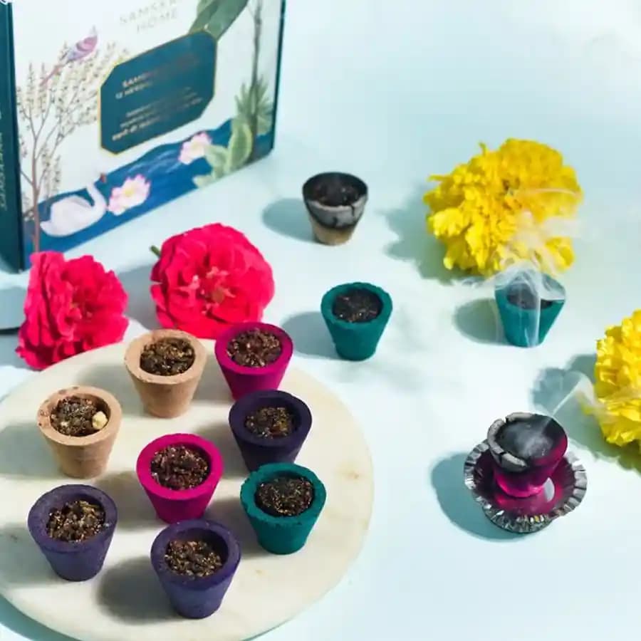 Aromatic Sambrani Cups Gift Set with Decorative Plate