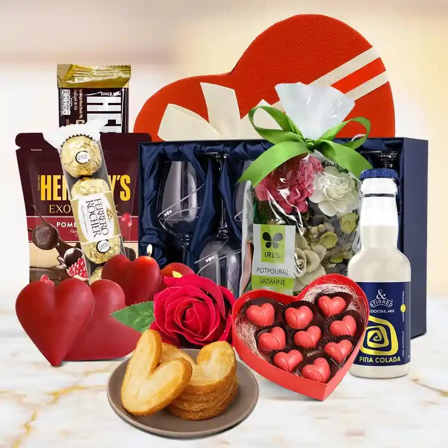 Romantic Evening Bliss Hamper with Sweet Surprises