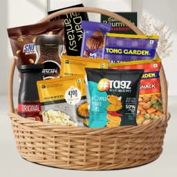 Gourmet Bliss Gift Basket 1