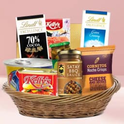 Delightful Gourmet Gift Basket with Frozen Treats 1
