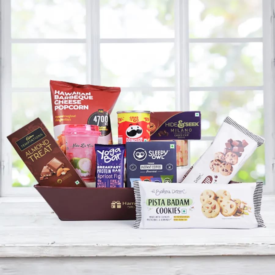 Flavorful Delights Snack Hamper