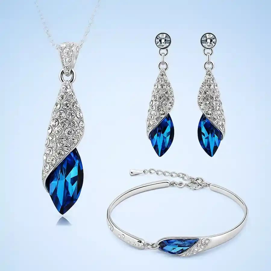 Truly Feminine - Crystal Jewellery Set