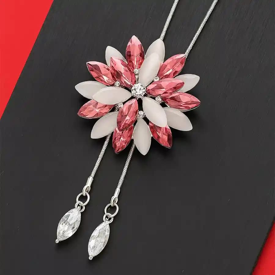 Beautiful Crystal Flower Pendant Necklace