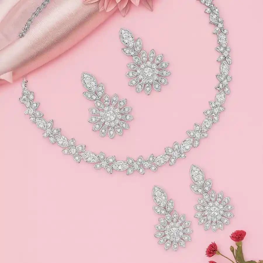 Charming AD Necklace Set