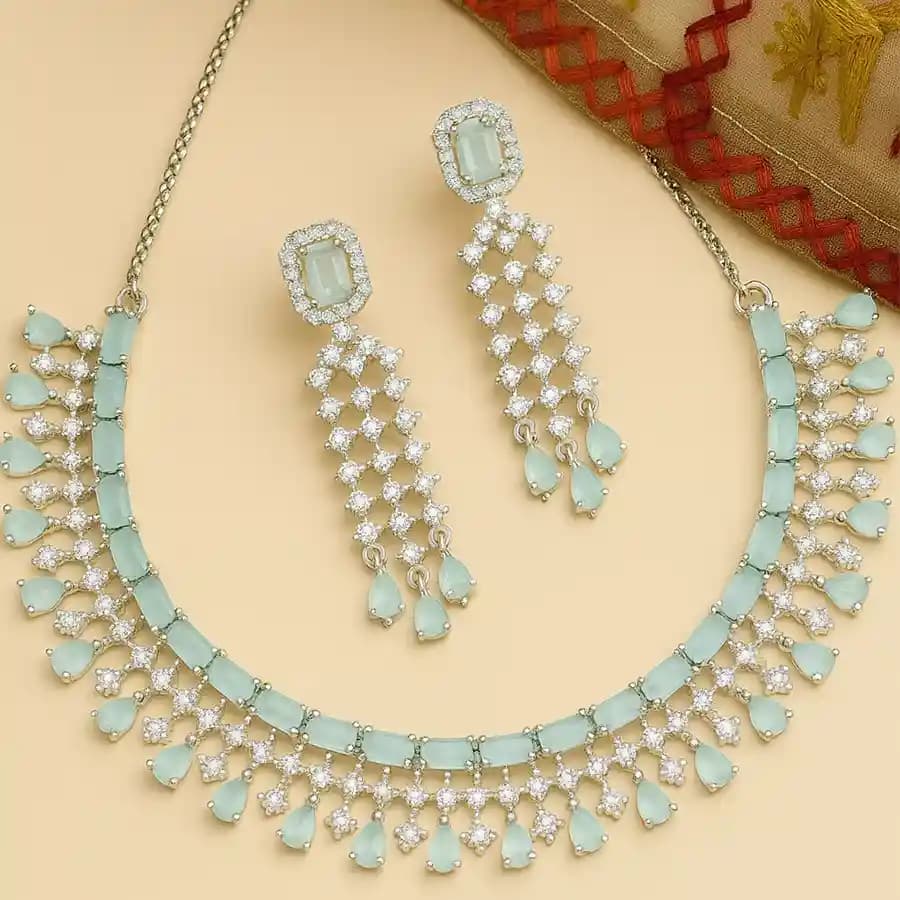 Trendy Floral Design AD Jewellery Set